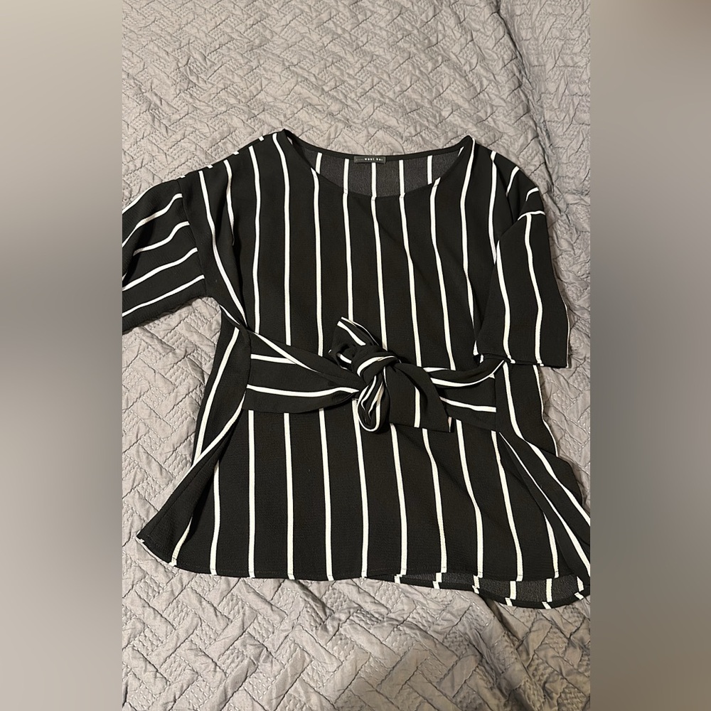 Tie waist top